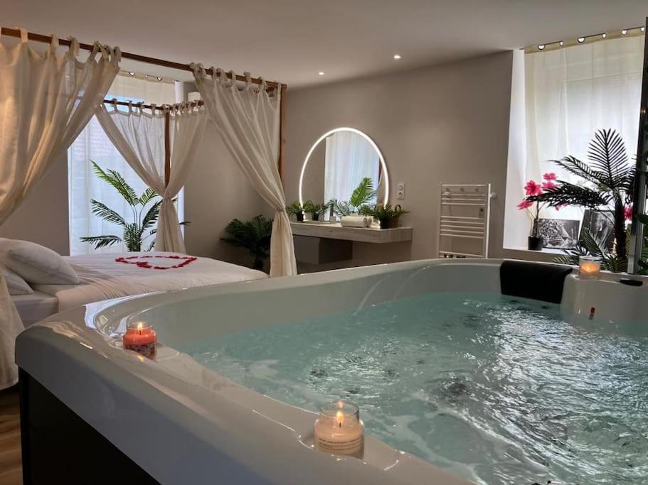 Jungle Secret Spa Nuit Insolite Giromagny Eksteriør billede